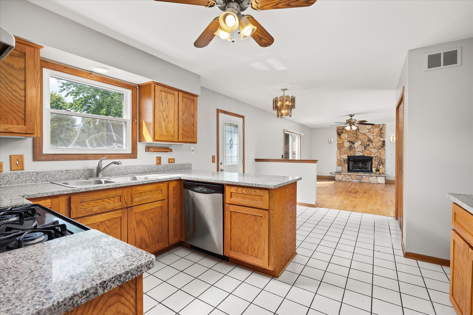 1125 Darin Drive Property Photo 11