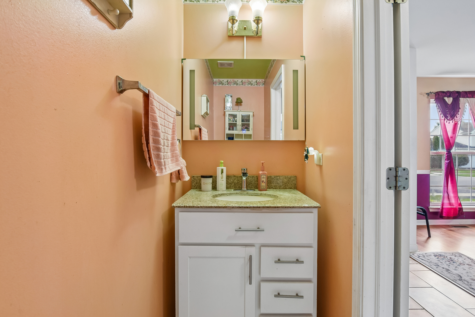 5645 Savoy Drive Property Photo 12