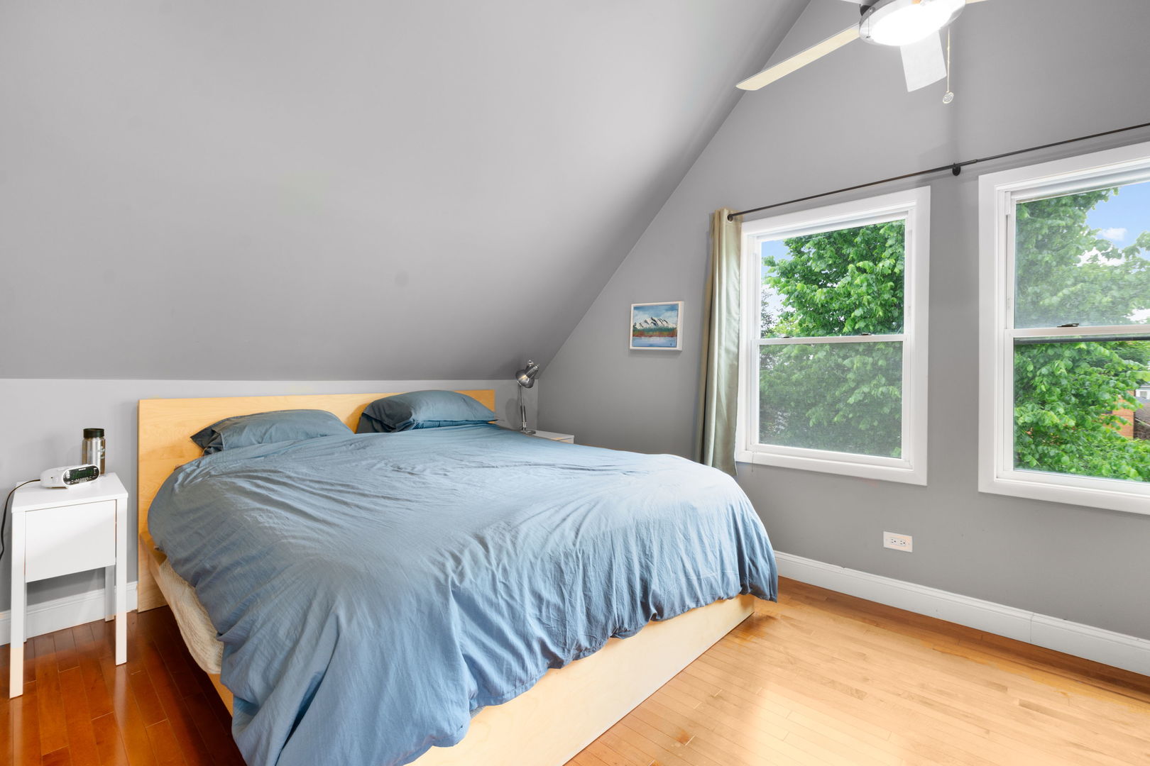 2833 N Francisco Avenue Property Photo 12