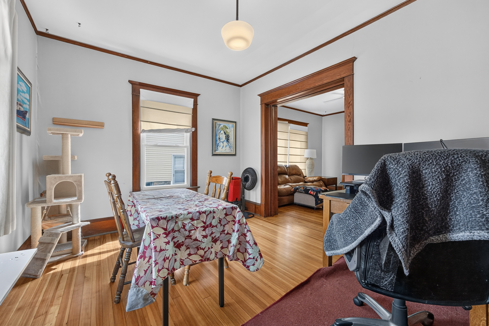 614 W Oakland Avenue Property Photo 9