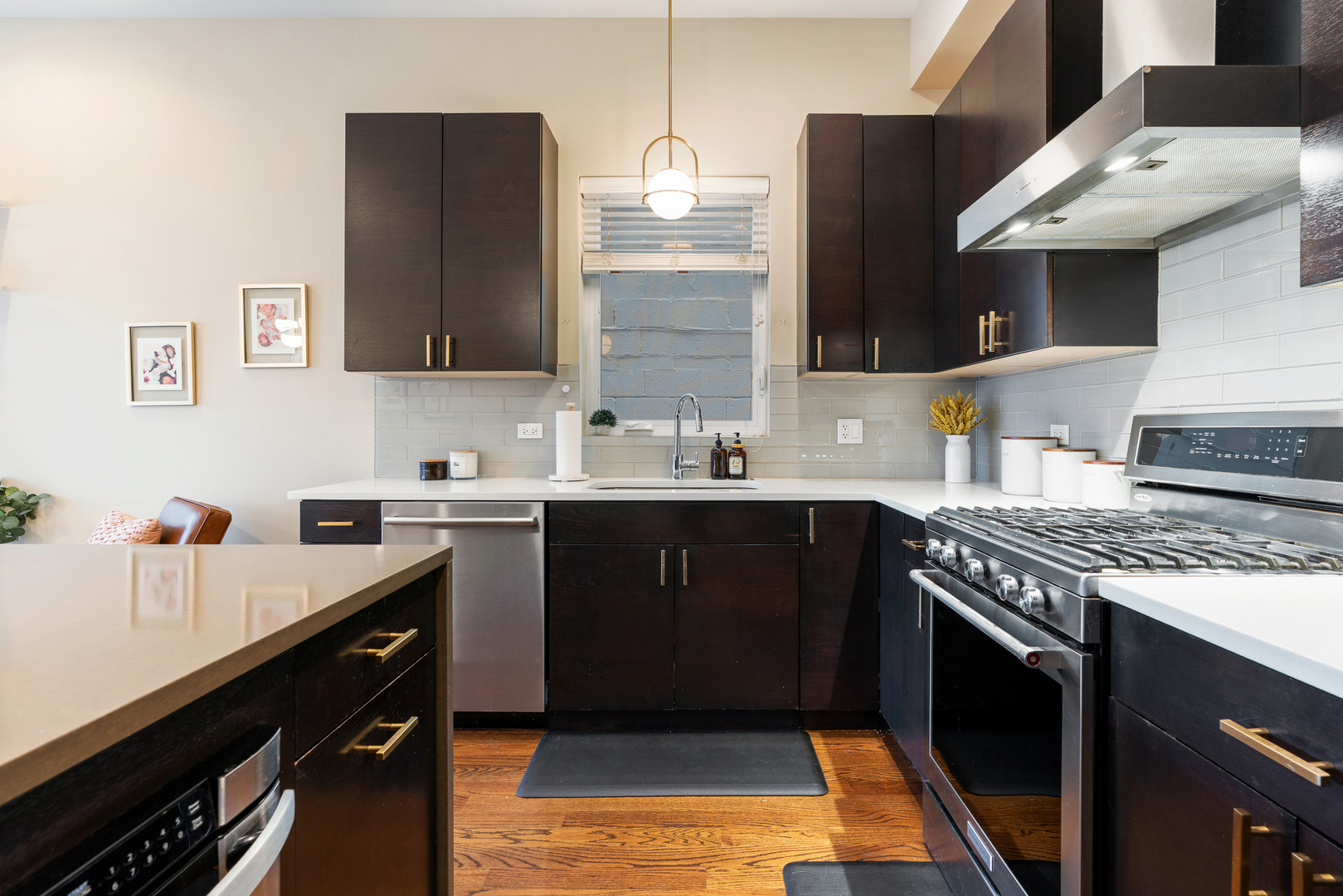 2503 N Milwaukee Avenue 3n Property Photo 3