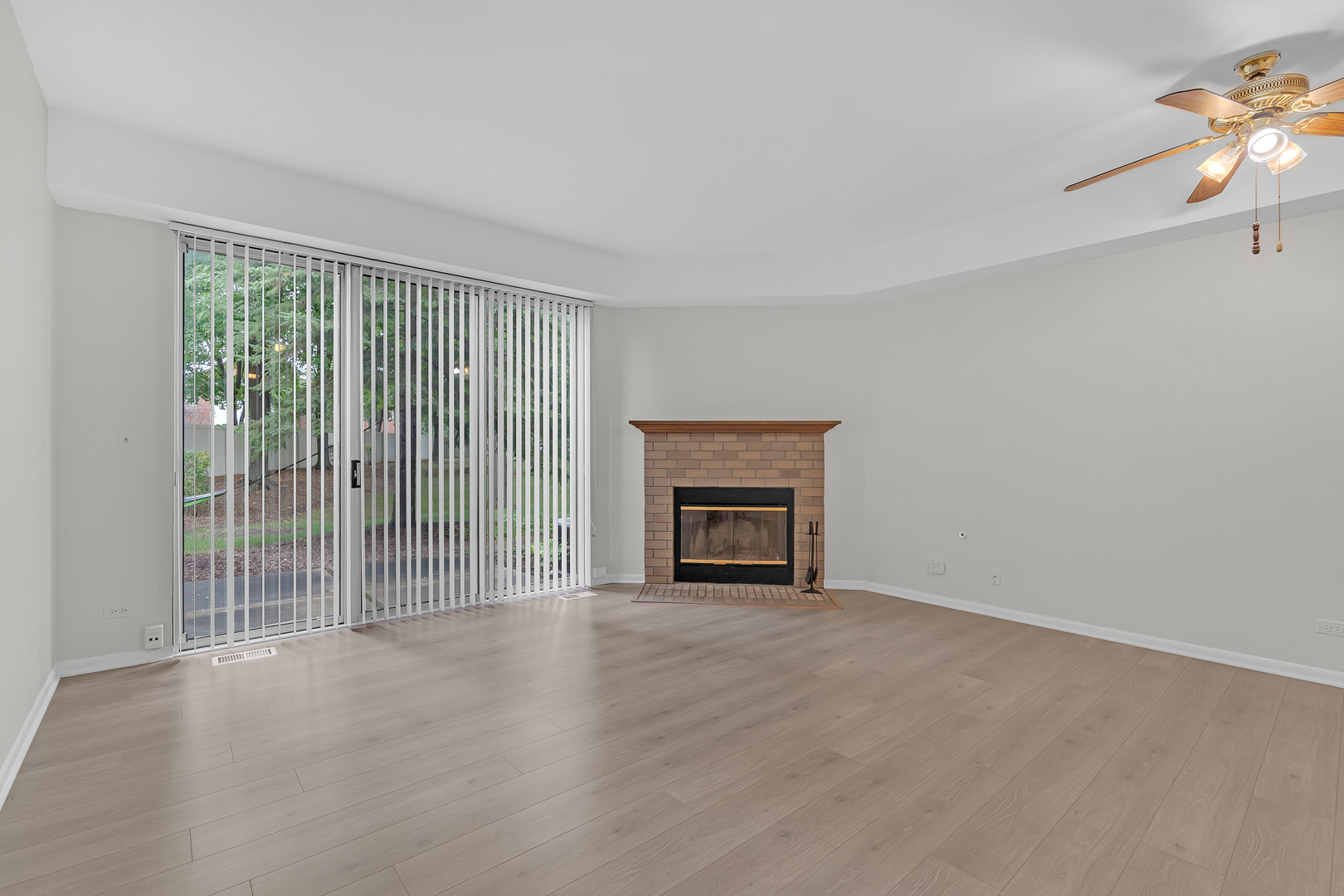 1126 Regency Drive Property Photo 5