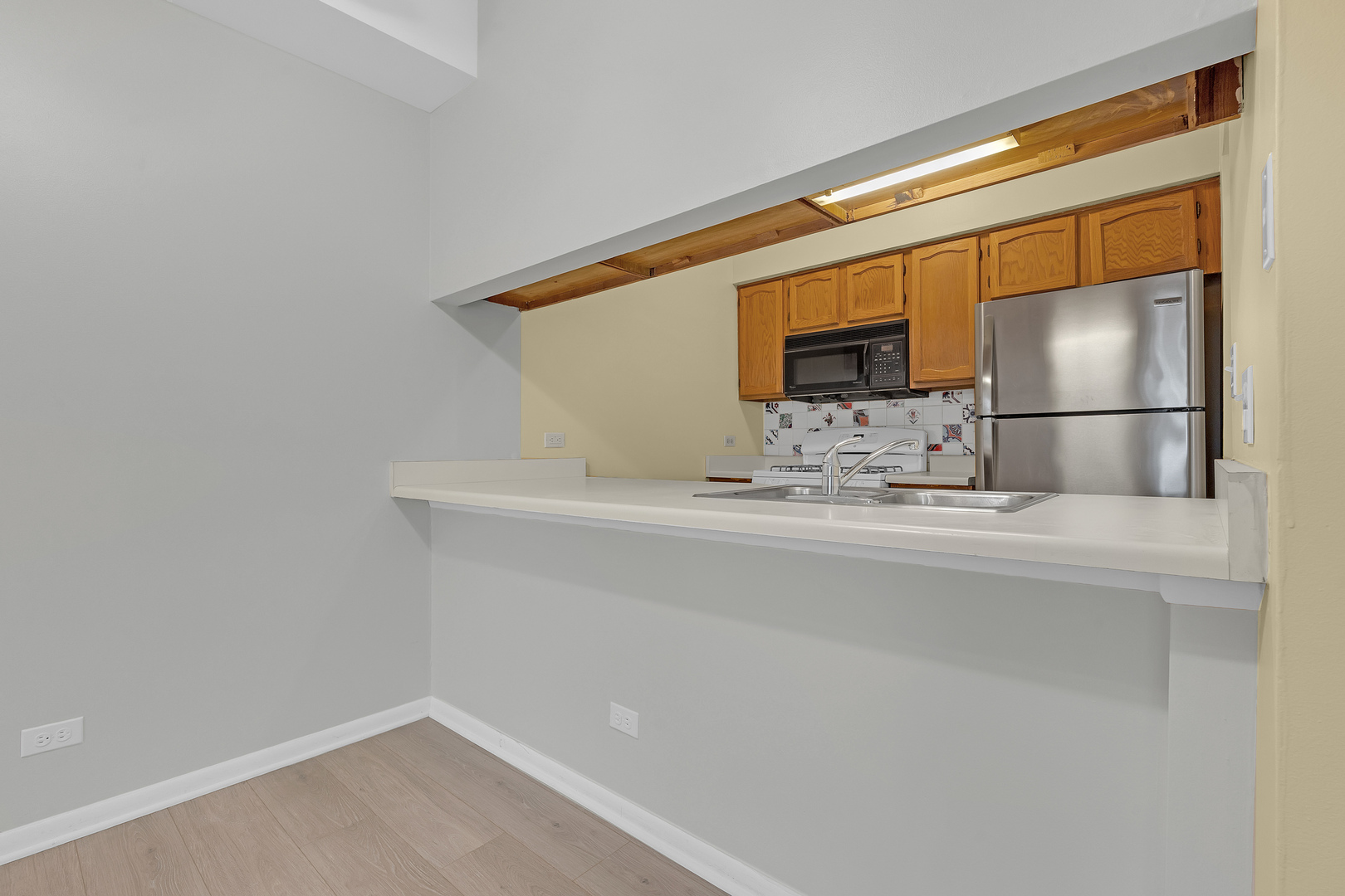 1126 Regency Drive Property Photo 8