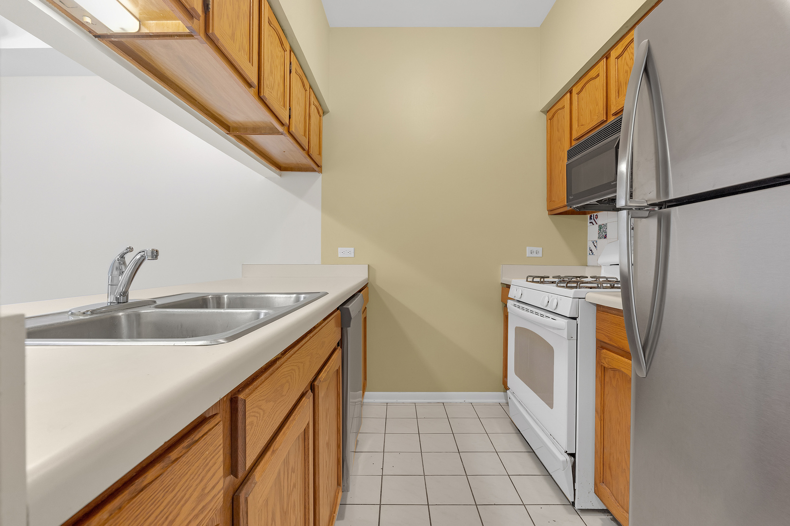 1126 Regency Drive Property Photo 9