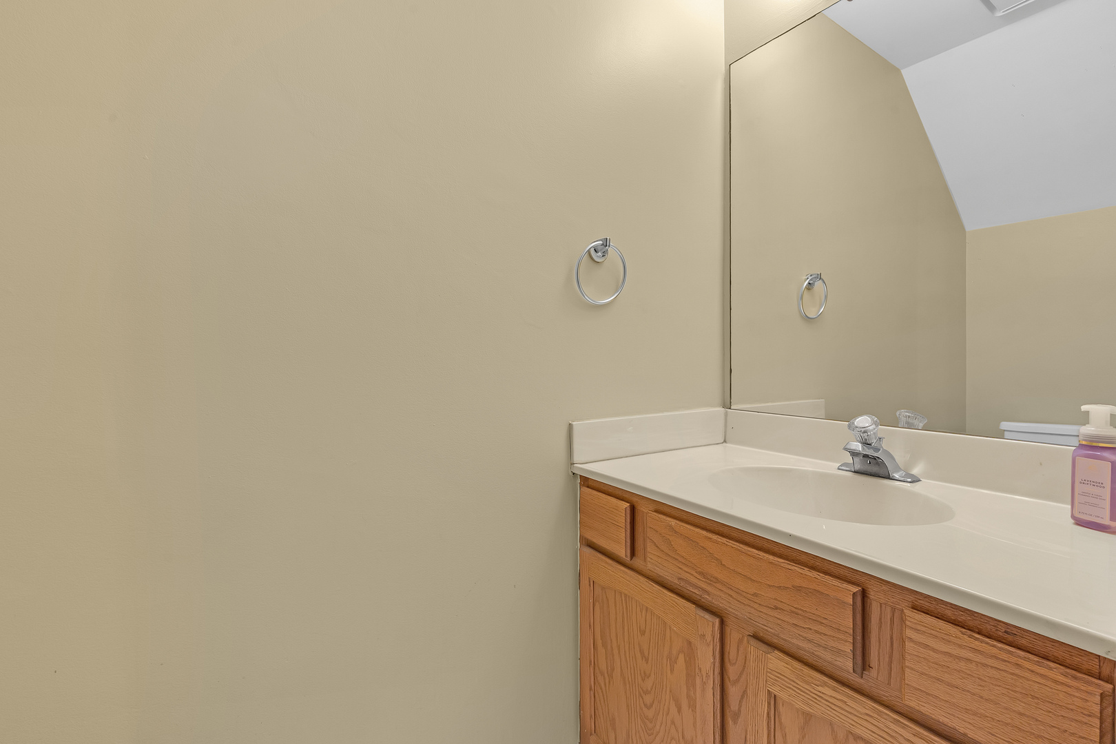 1126 Regency Drive Property Photo 15