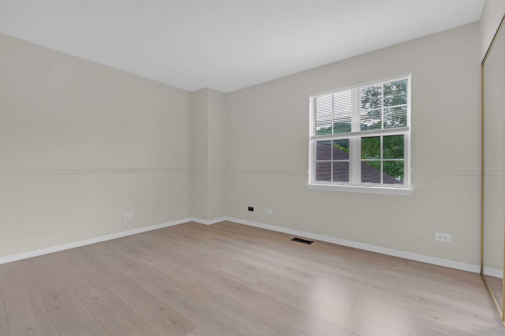 1126 Regency Drive Property Photo 21