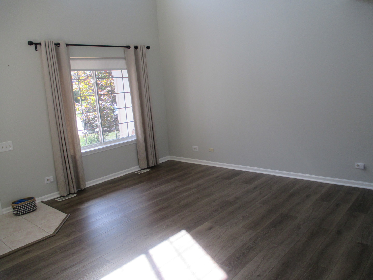 500 Rose Lane Property Photo 7