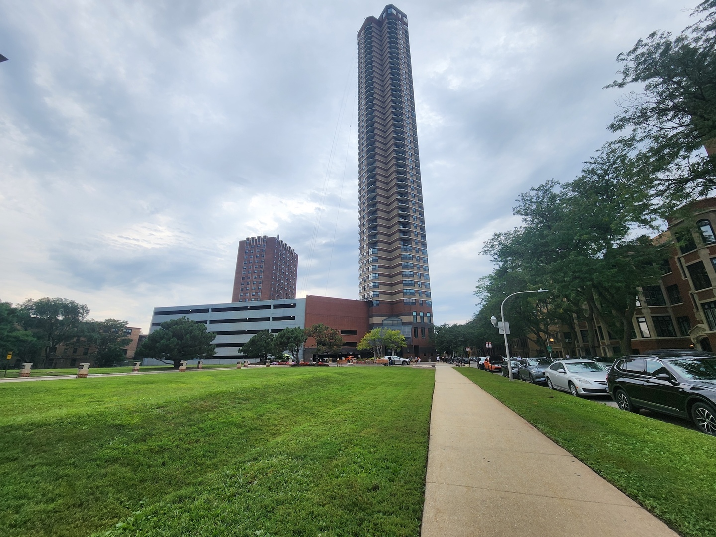 3660 N Lake Shore Drive 1105 Property Photo 1