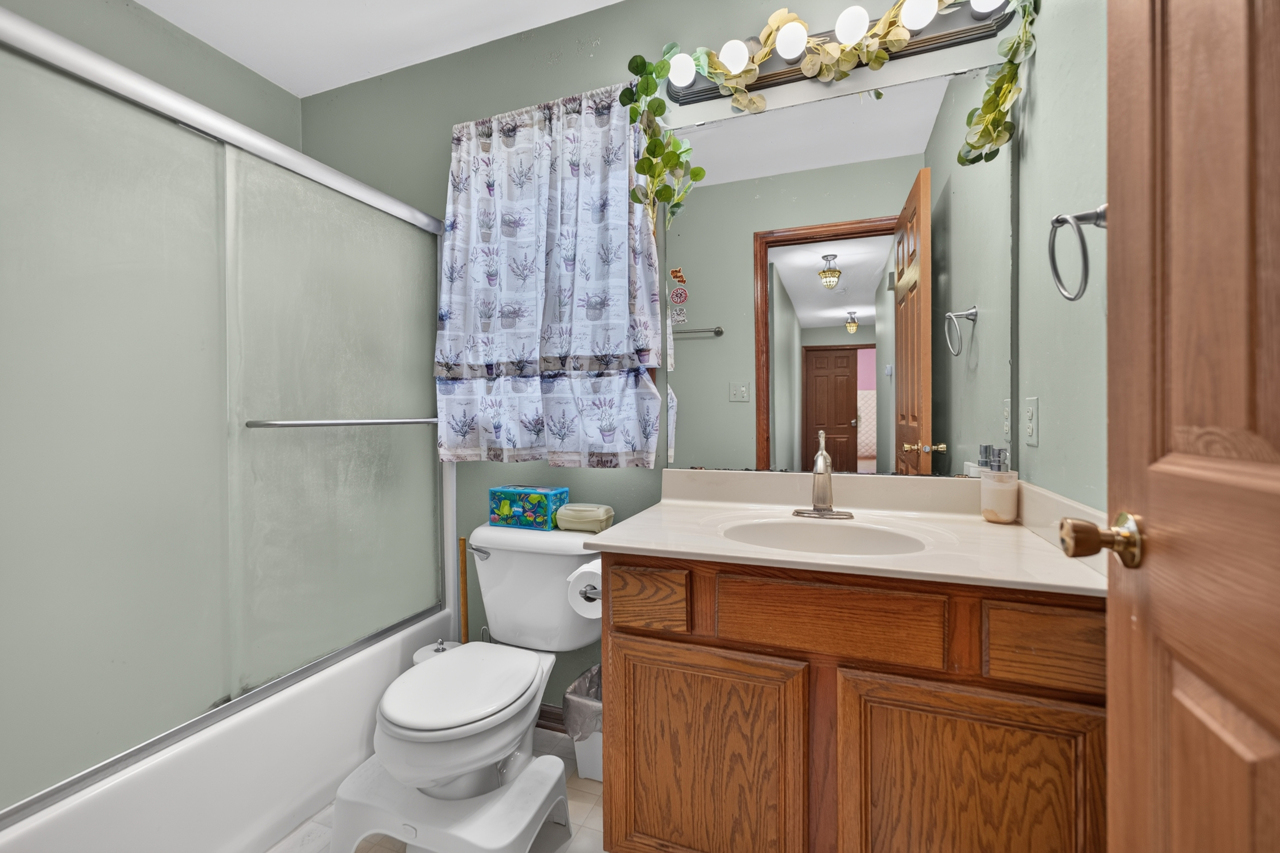 2400 Winfield Lane Property Photo 26
