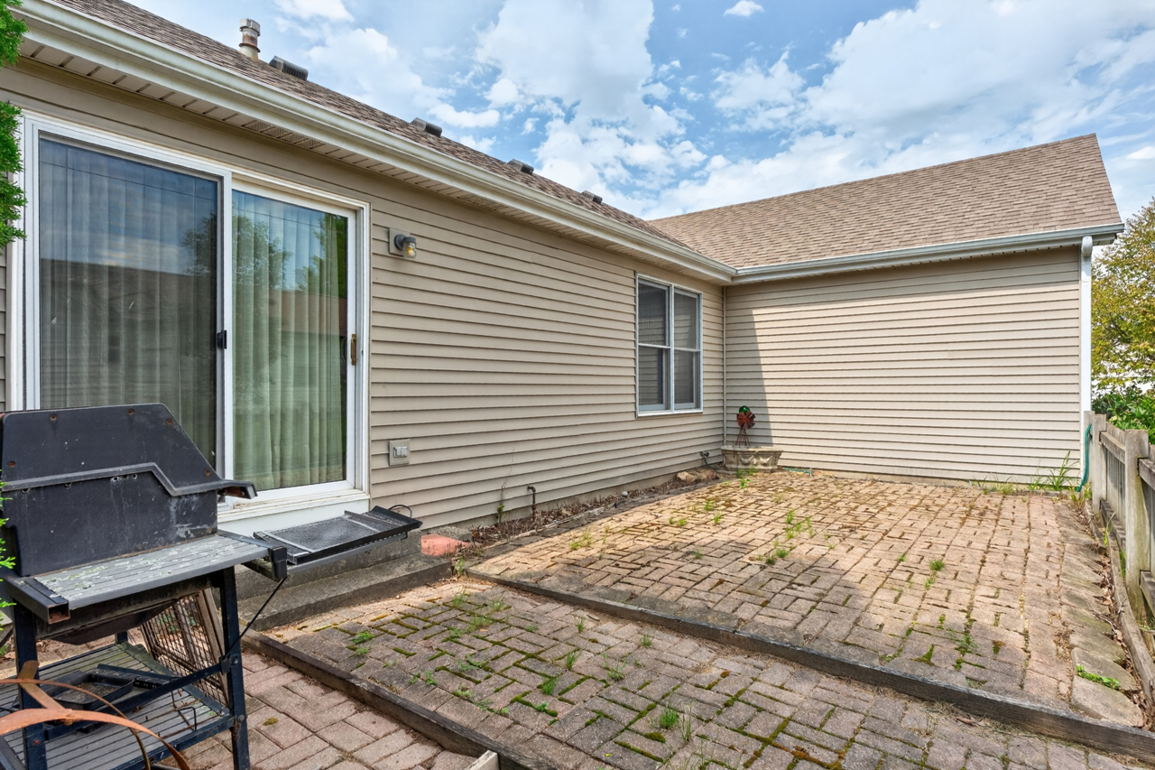 2400 Winfield Lane Property Photo 33
