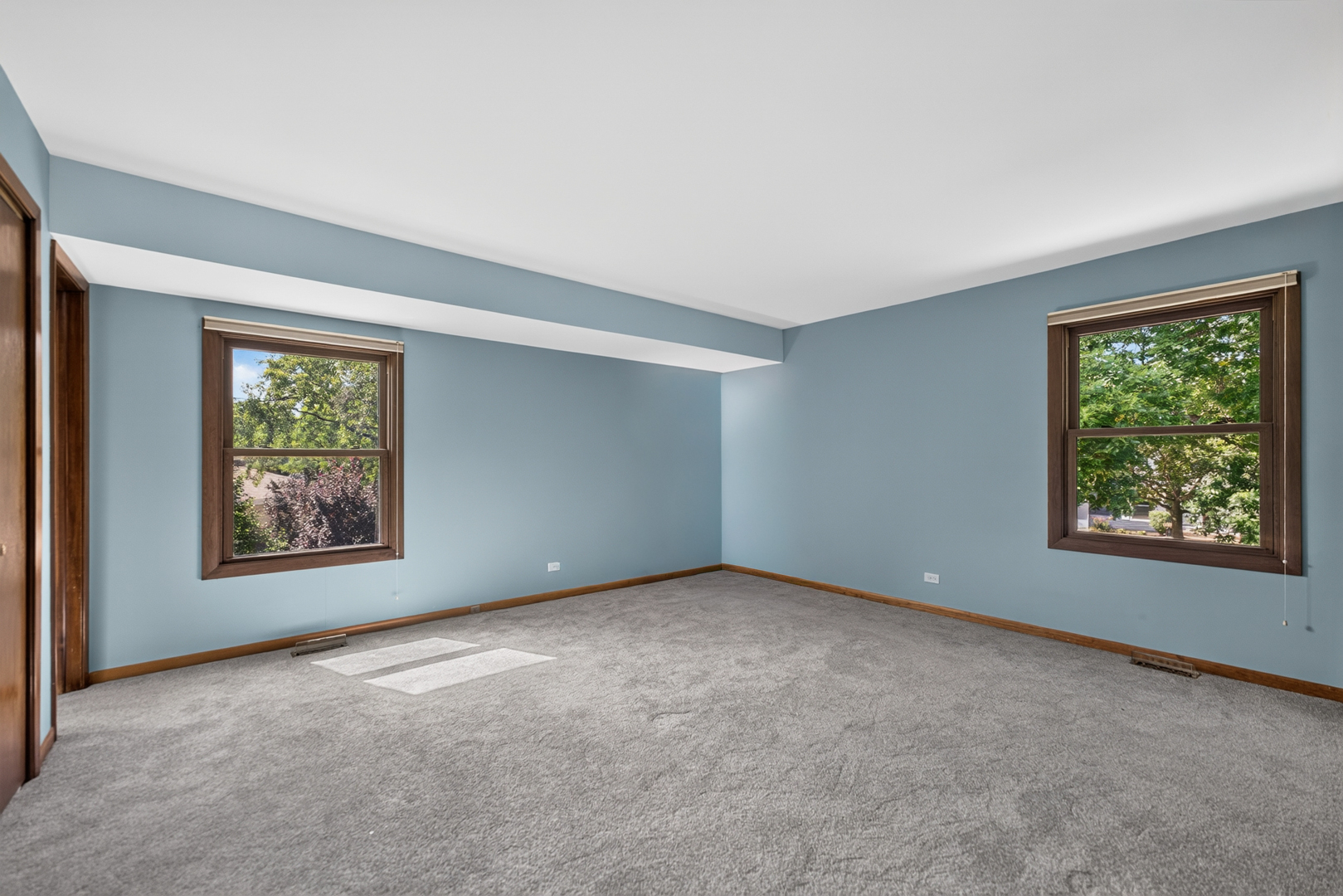 713 N Elm Circle Property Photo 14