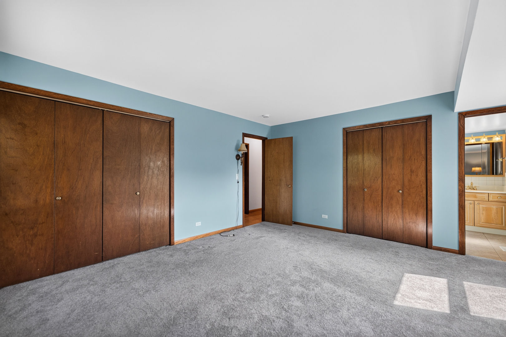 713 N Elm Circle Property Photo 15