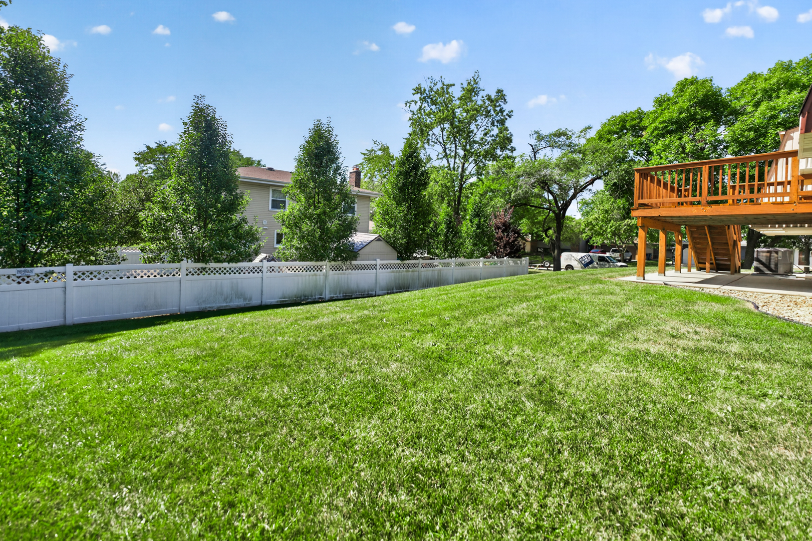 713 N Elm Circle Property Photo 32