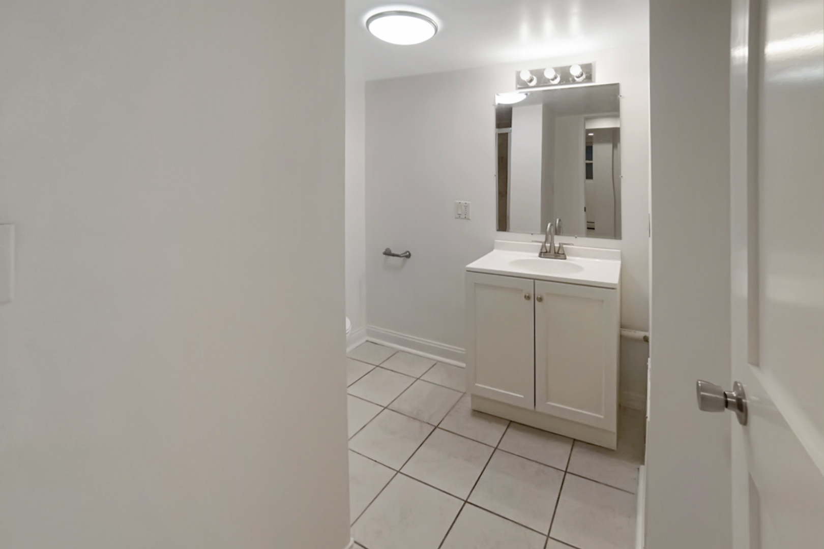 5028 W Pensacola Avenue G Property Photo 8