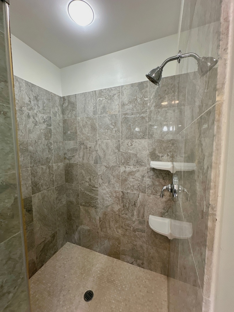 1201 S Prairie Avenue 903 Property Photo 15