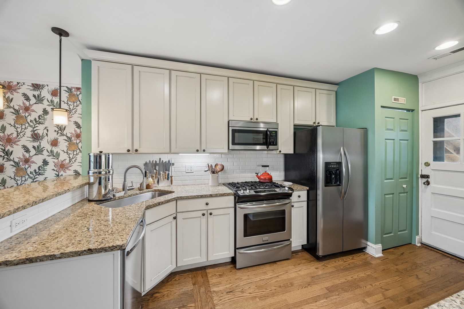 1130 Washington Boulevard 3a Property Photo 9