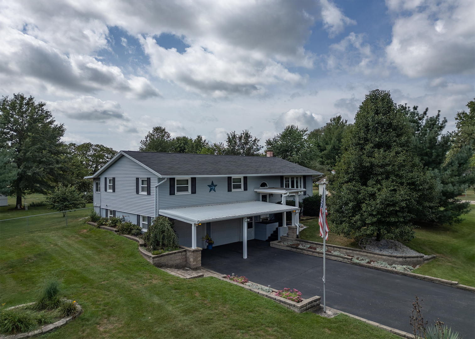 7807 Kelly Court Property Photo 1