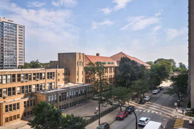 655 W Irving Park Road 410 Property Photo 16