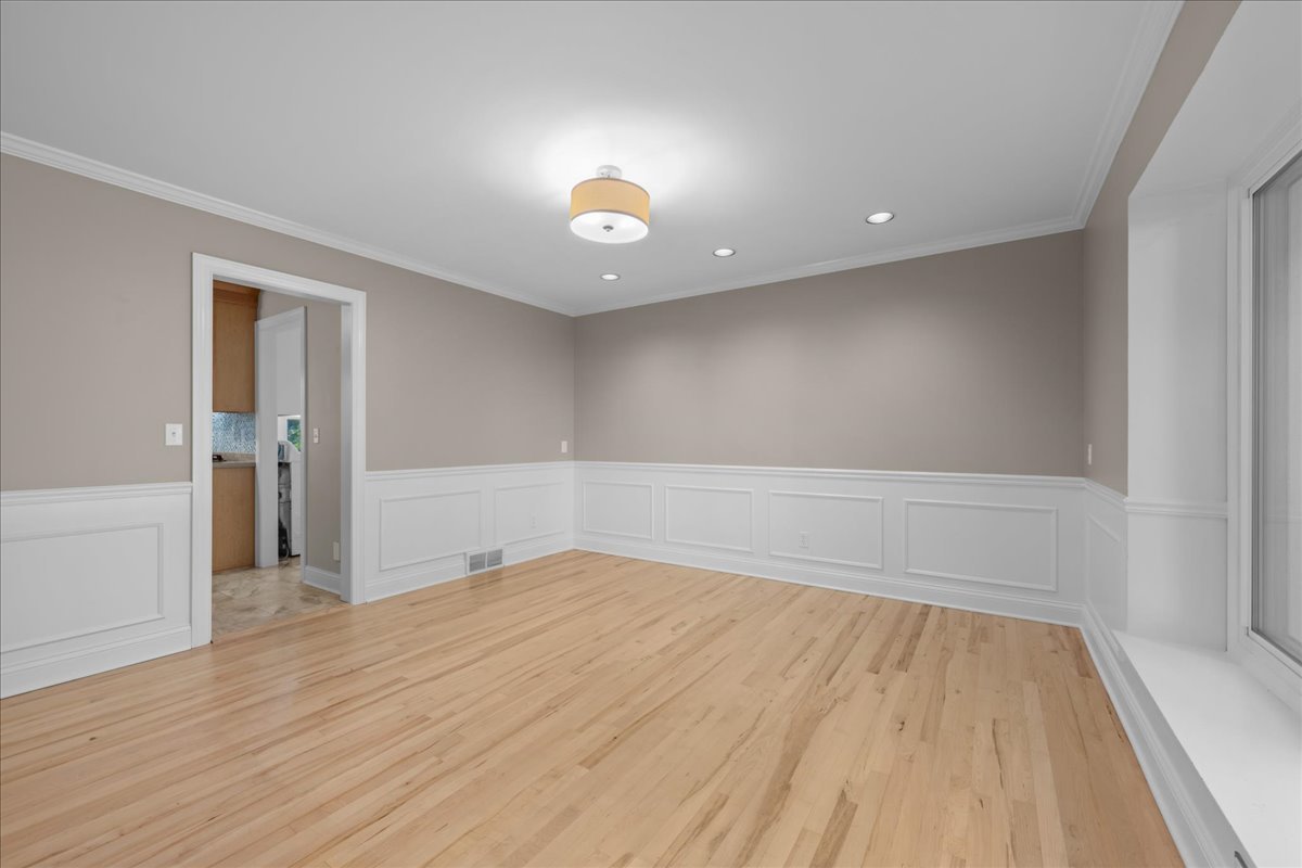 550 Longmeadow Circle Property Photo 9