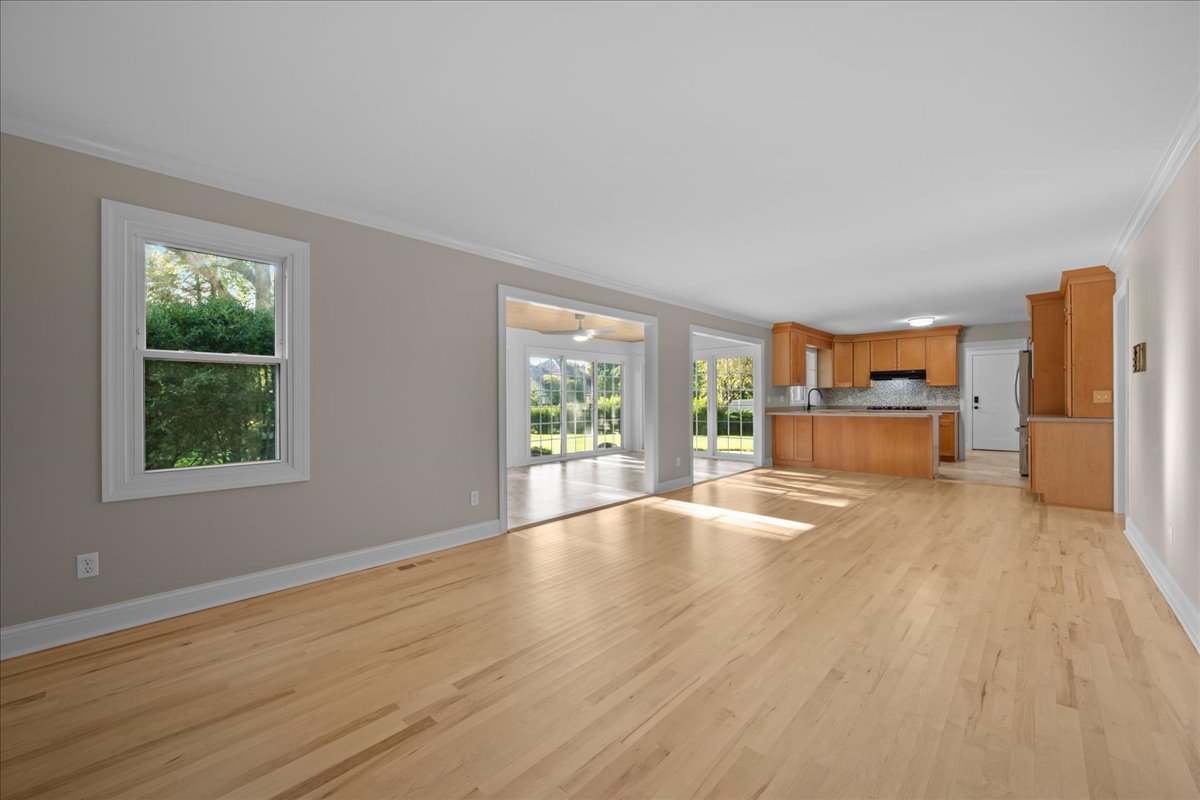 550 Longmeadow Circle Property Photo 20