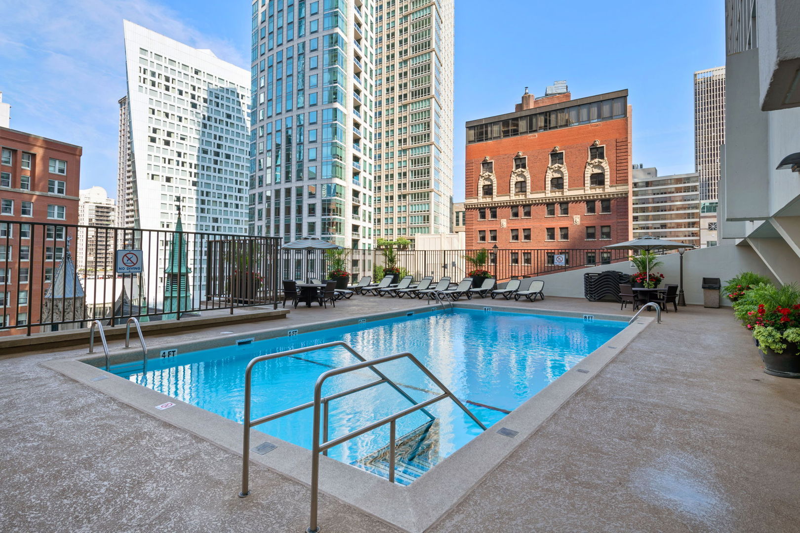 111 E Chestnut Street Ph-ab Property Photo 121