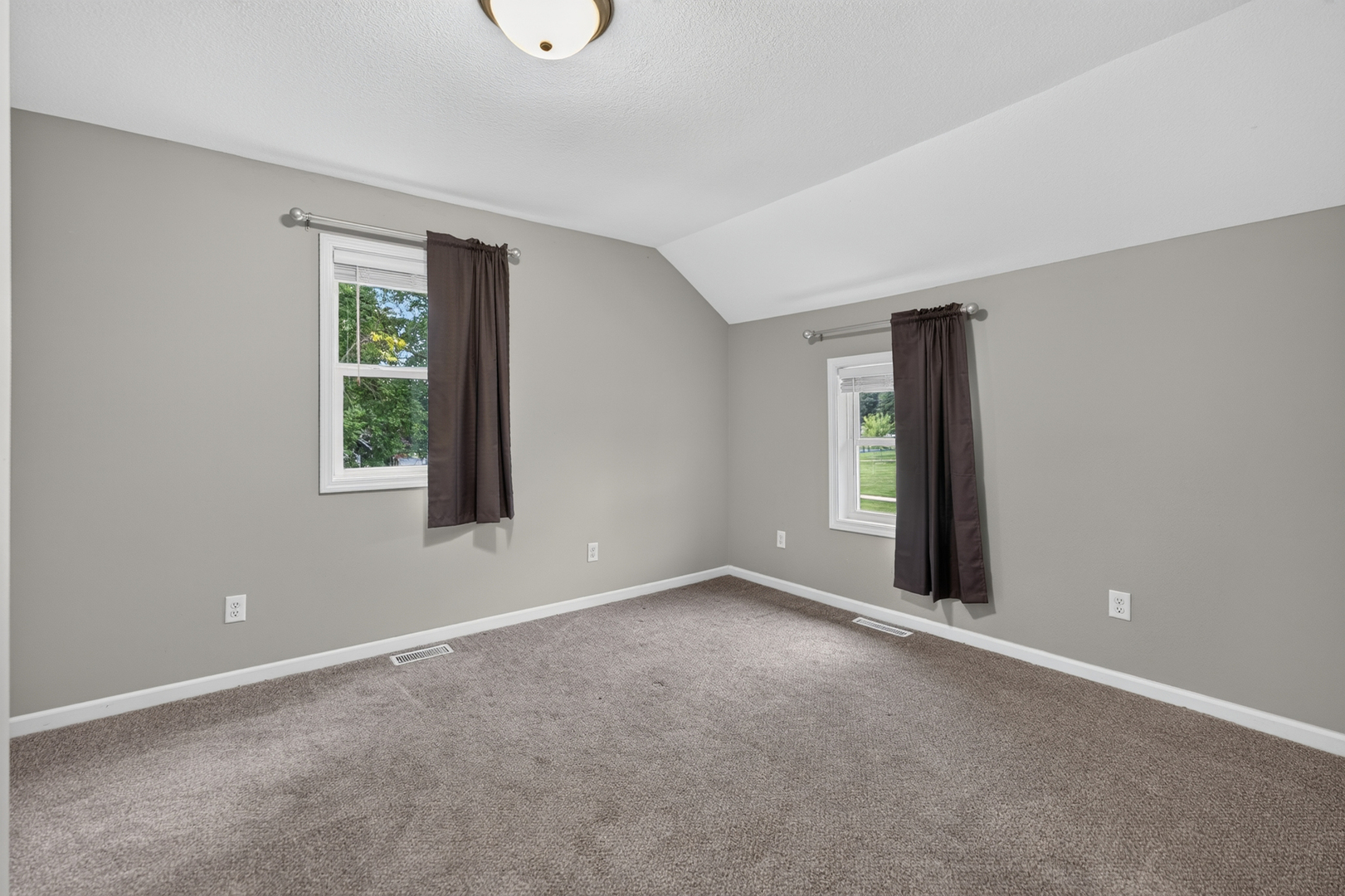 705 S 3rd Street Property Photo 19