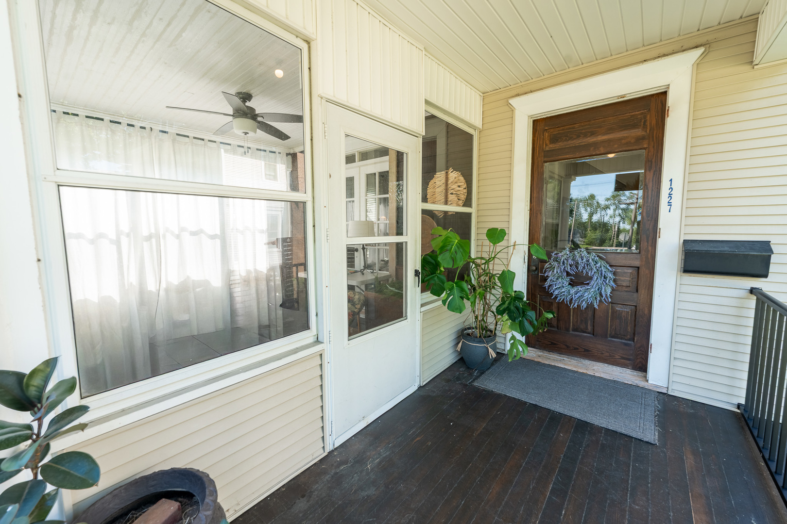 1227 W Stephenson Street Property Photo 2