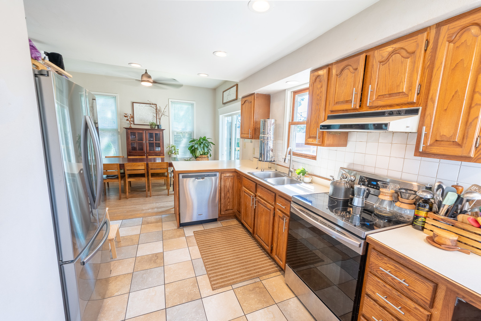 1227 W Stephenson Street Property Photo 11