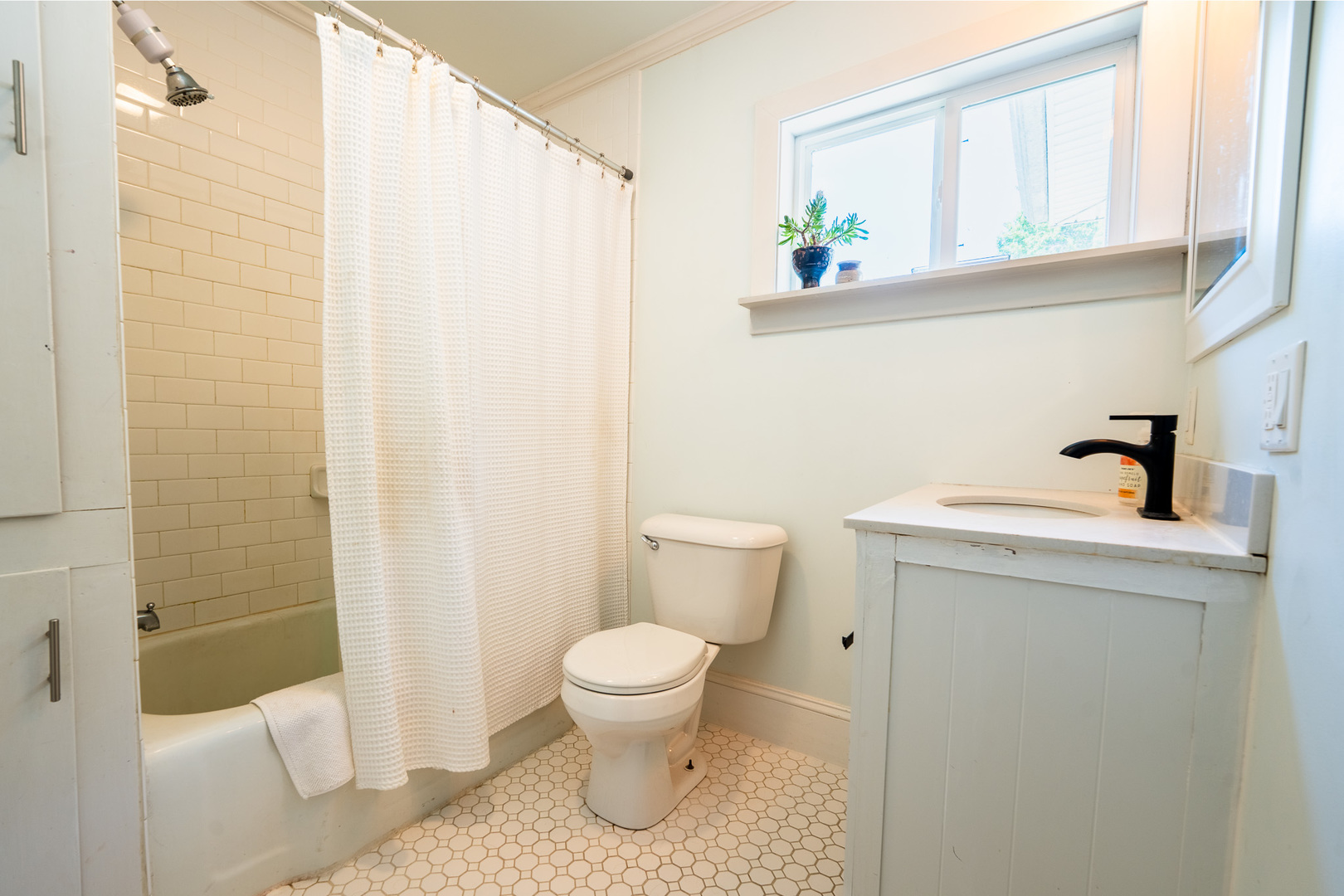 1227 W Stephenson Street Property Photo 19