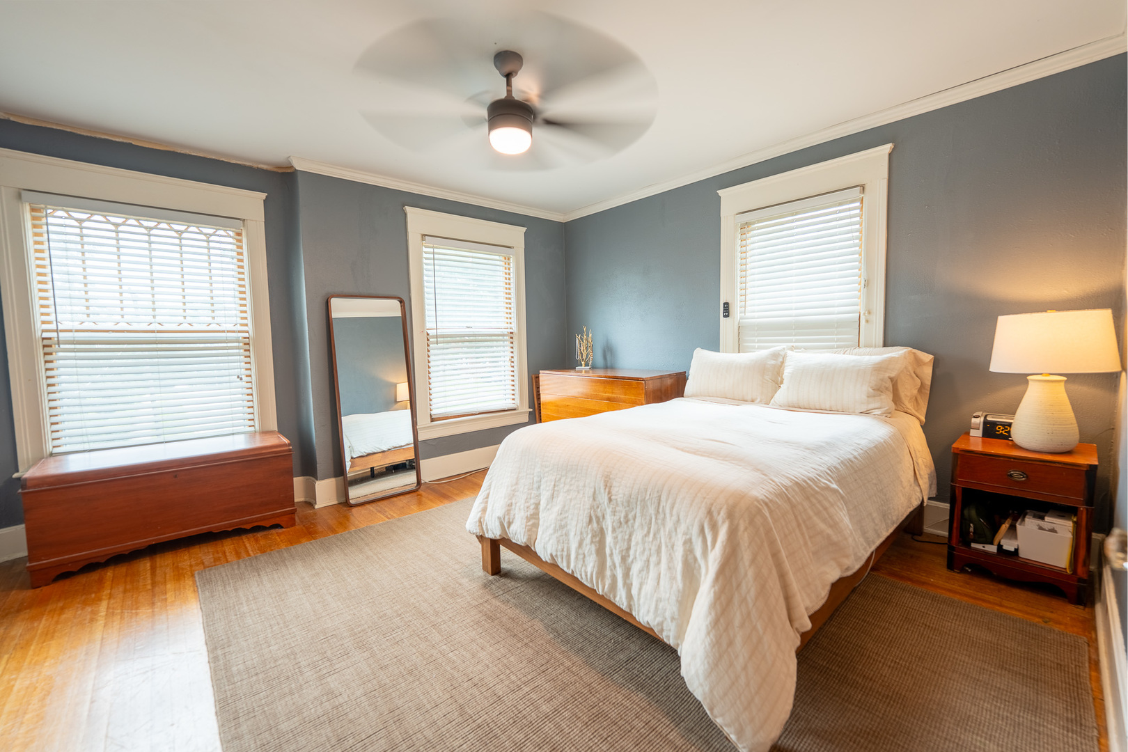 1227 W Stephenson Street Property Photo 22