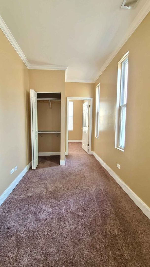 2024 N Wolcott Avenue Ch-1r Property Photo 5