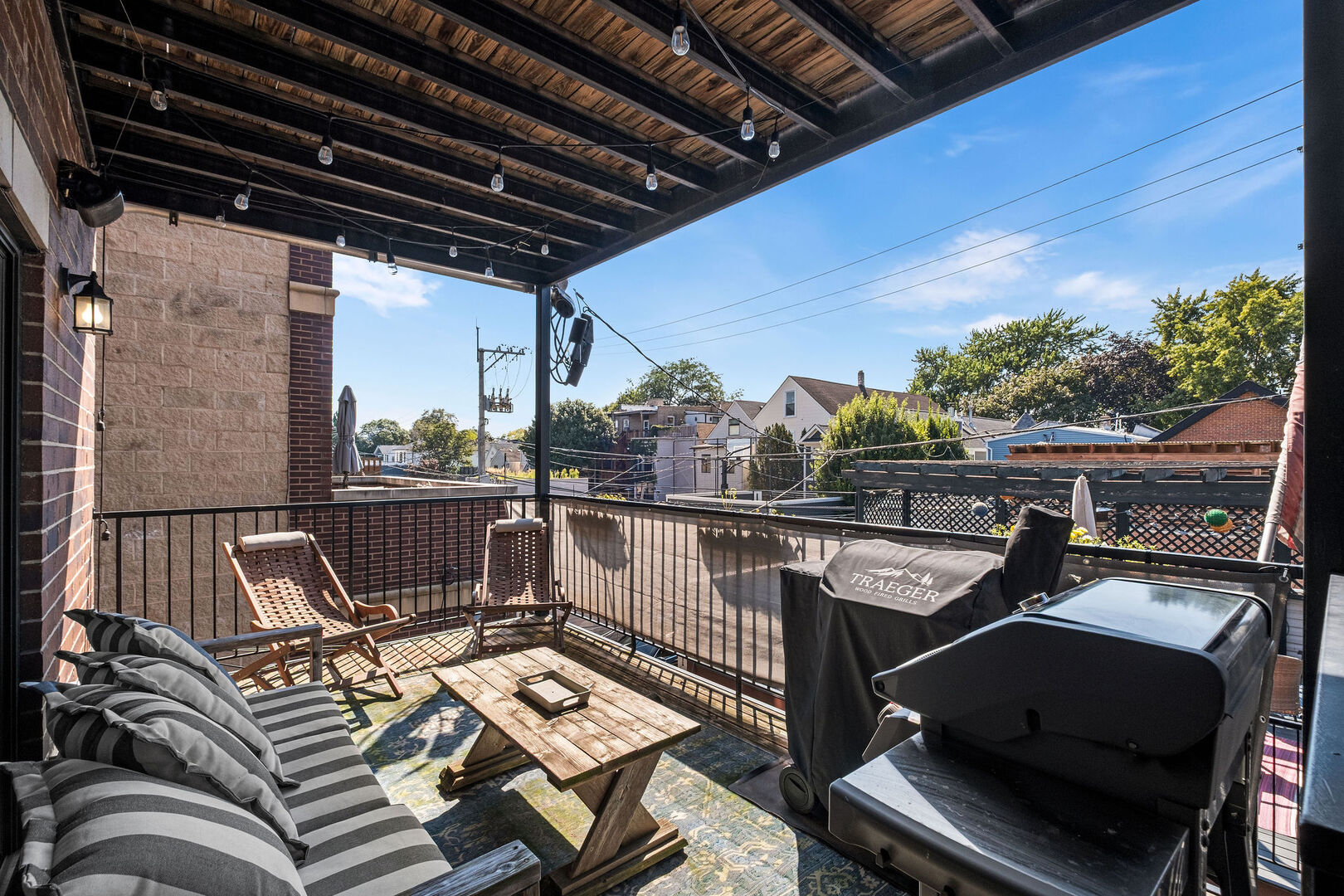 3340 N Damen Avenue 2s Property Photo 23