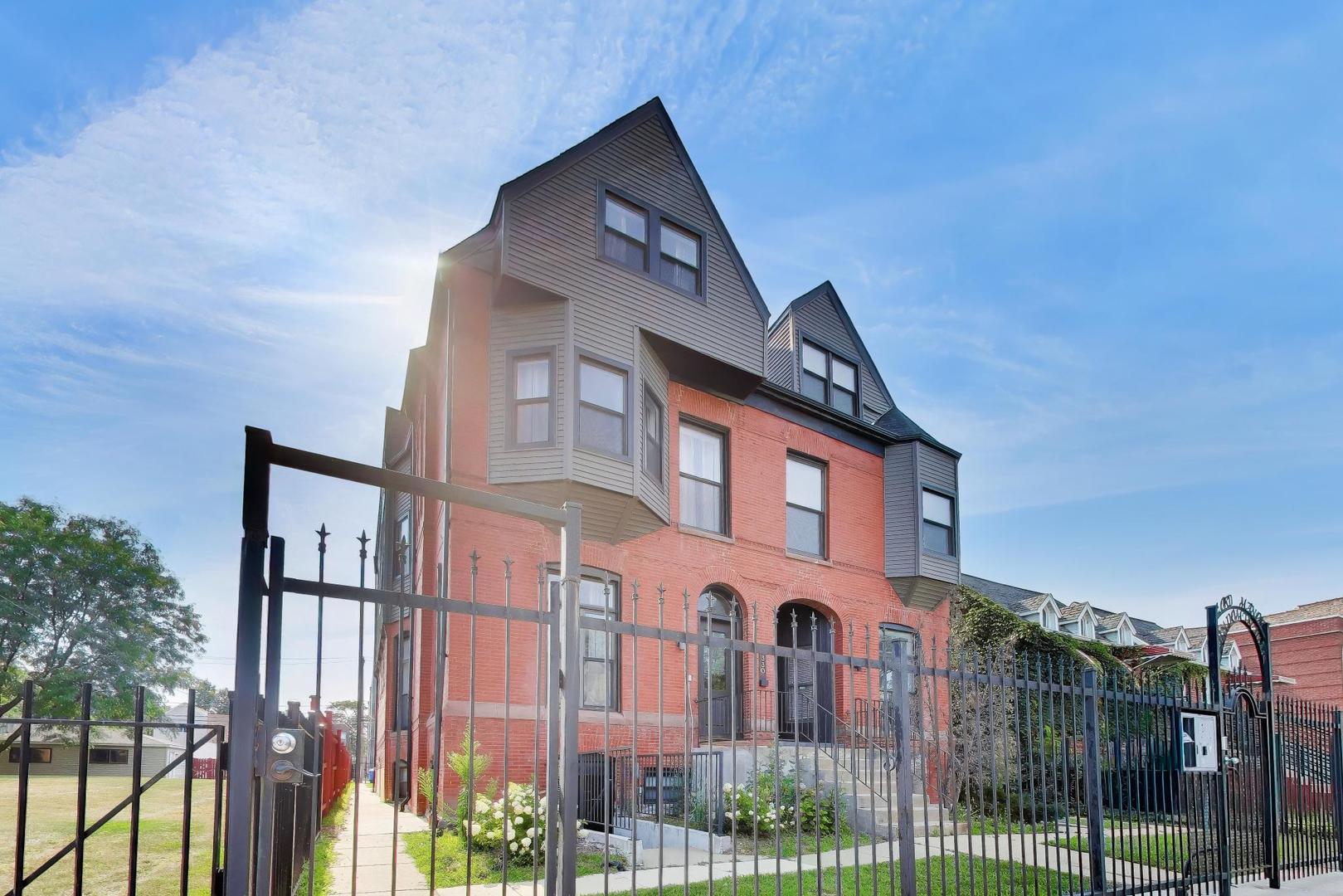 3330 S Indiana Avenue 2n Property Photo 3