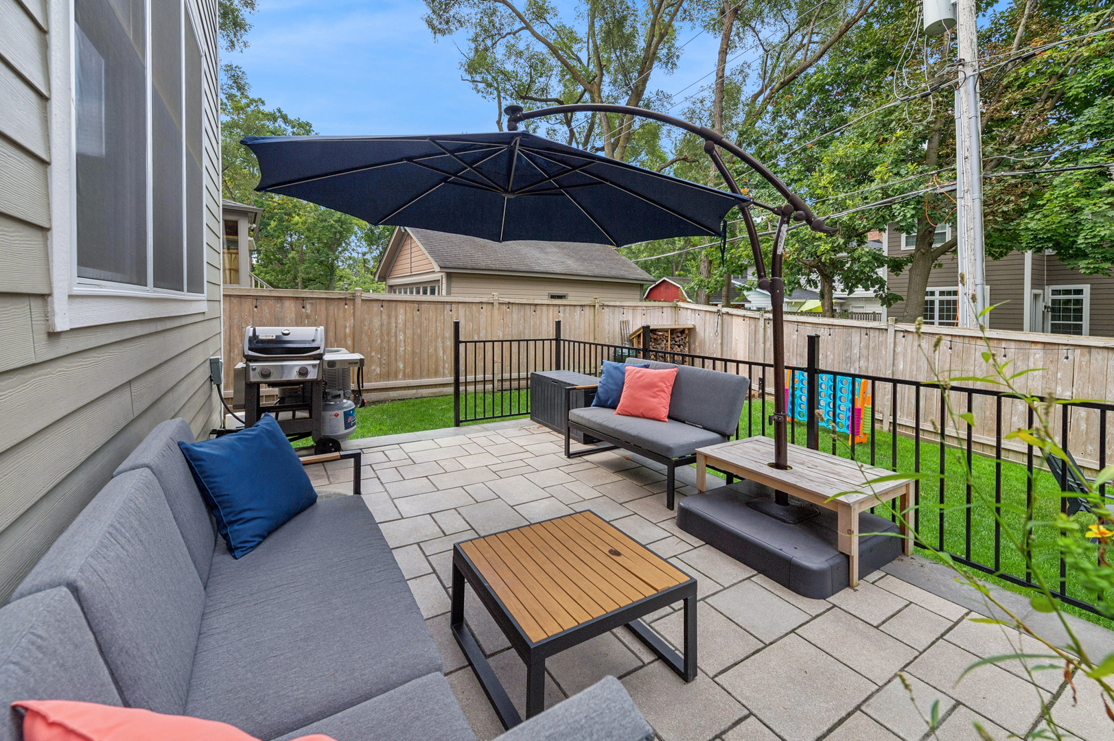 1110 Chestnut Street Property Photo 34