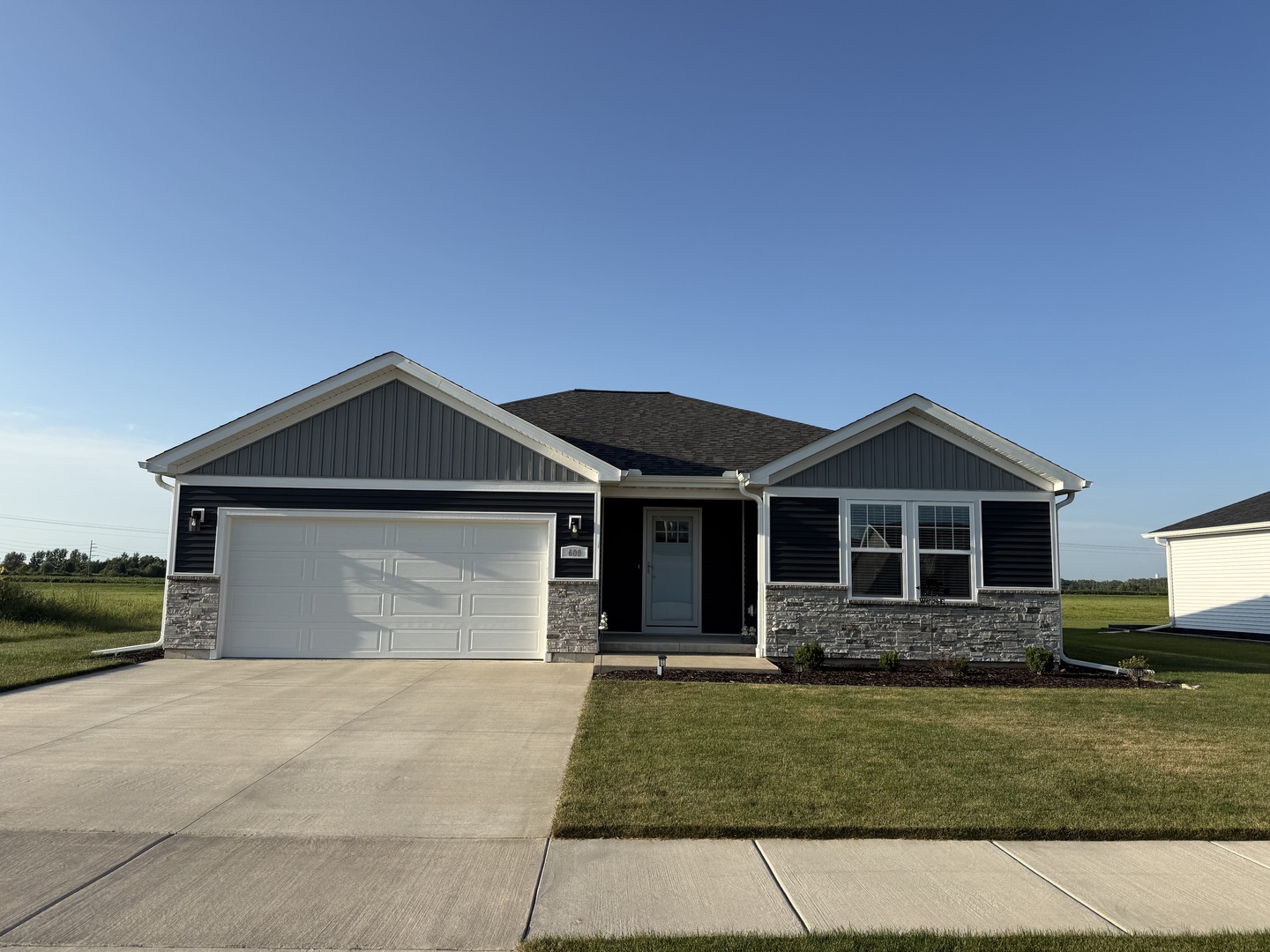 609 34th Street Property Photo 1