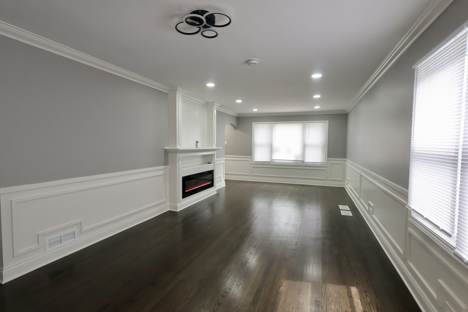 12414 S Aberdeen Street Property Photo 6