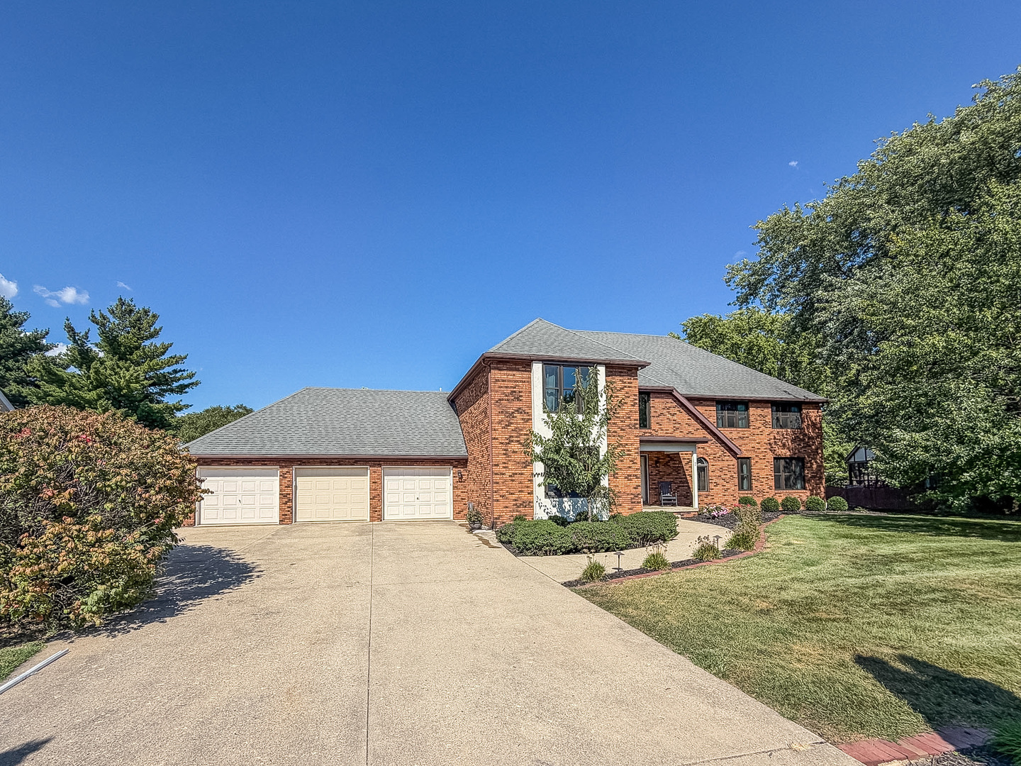 7 Pinehurst Drive Property Photo 2