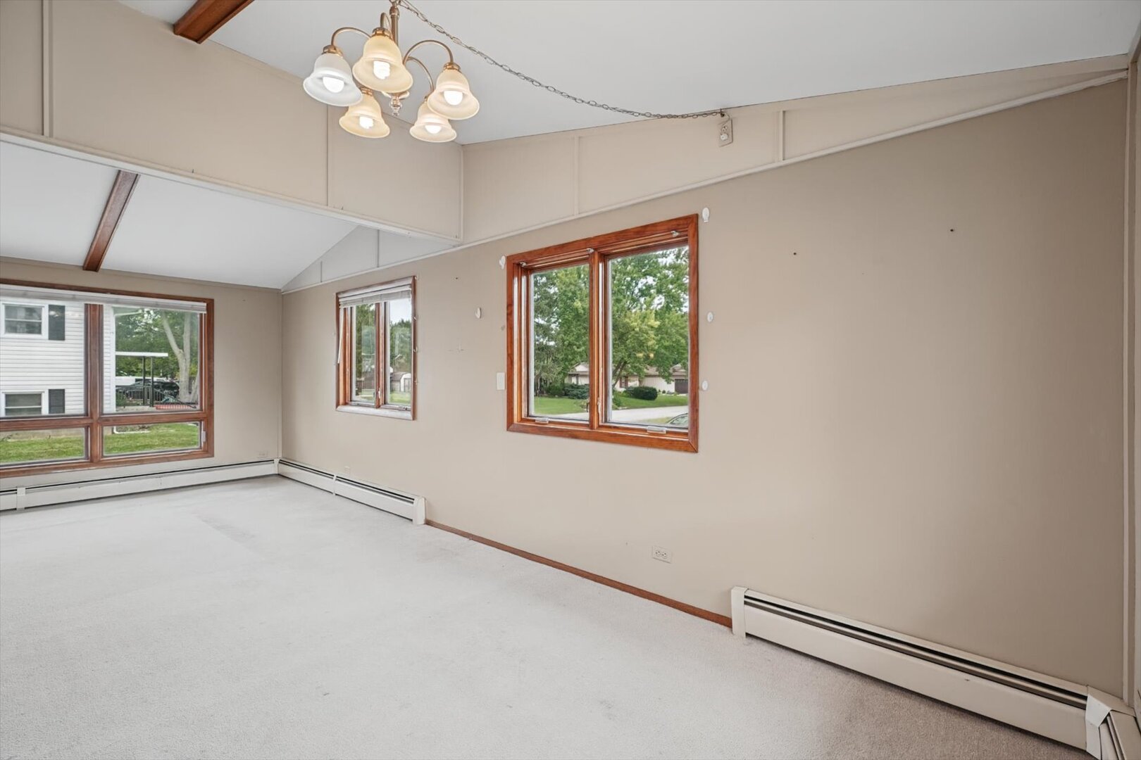 814 Pinecrest Drive Property Photo 19