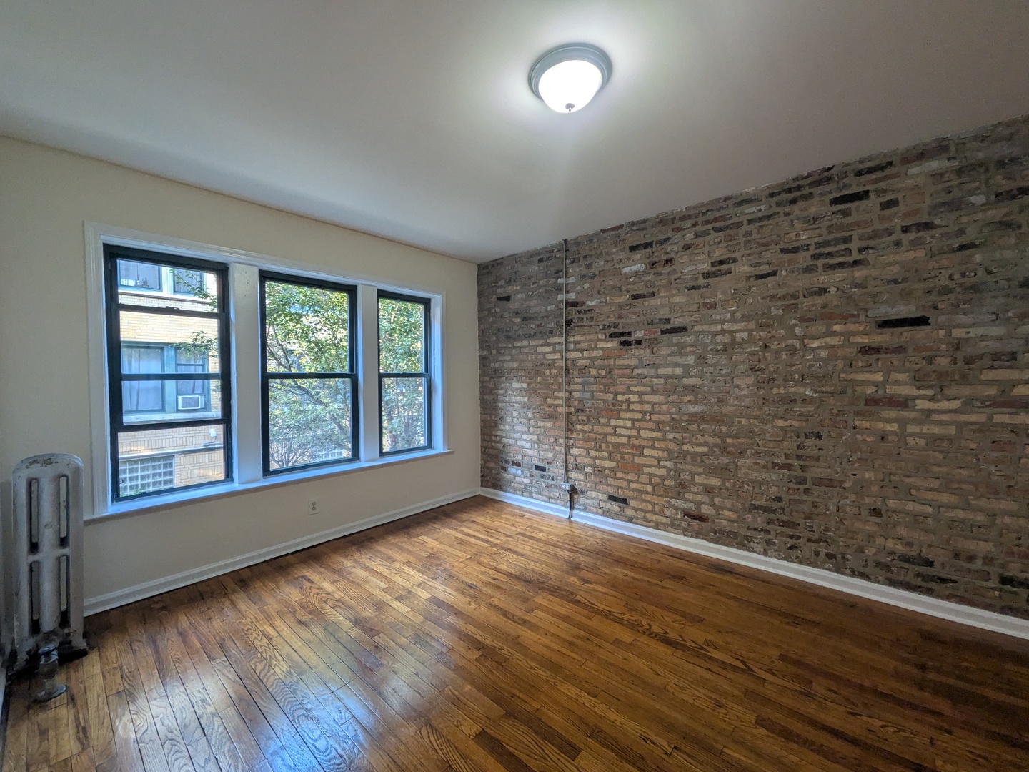 2332 N Spaulding Avenue 1a Property Photo 2