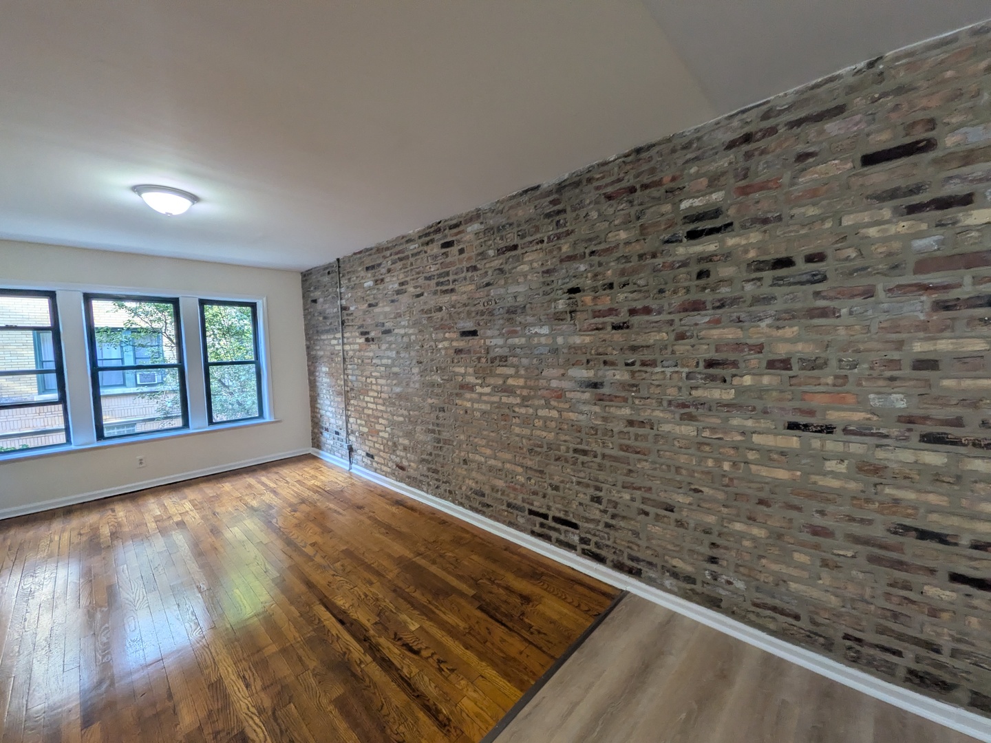 2332 N Spaulding Avenue 1a Property Photo 4