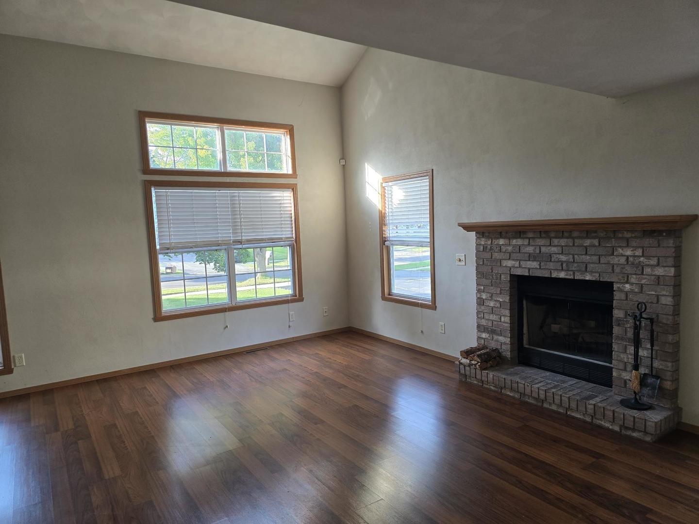 6585 Sonoma Property Photo 3