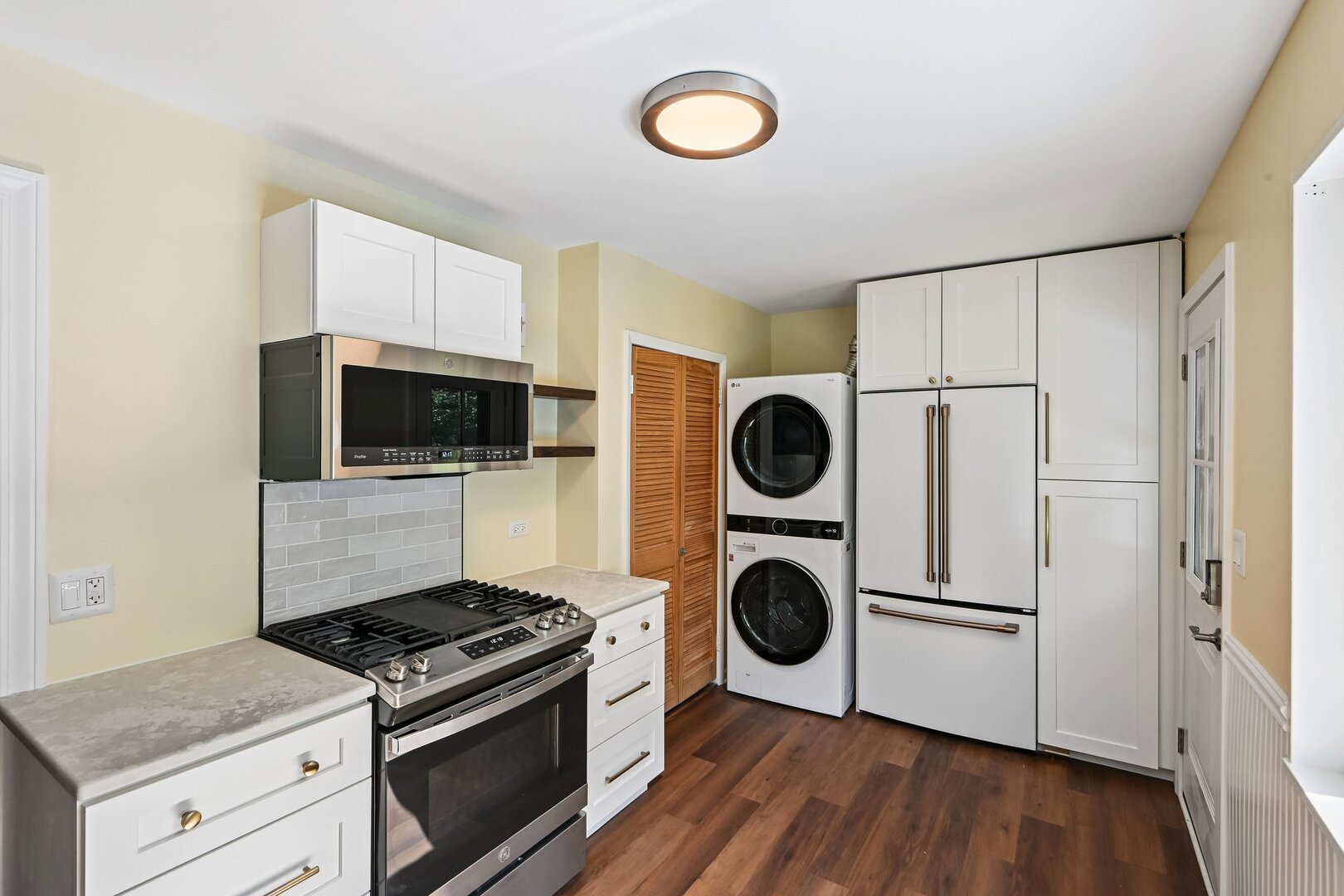 738 Dodge Avenue Property Photo 8