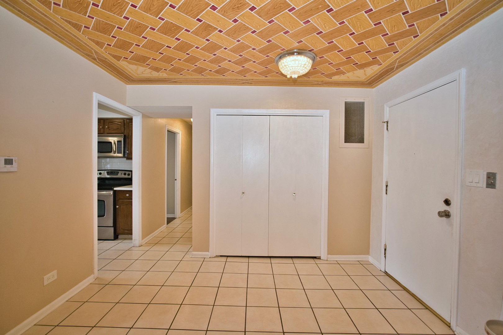 7601 Lincoln Avenue 502 Property Photo 6