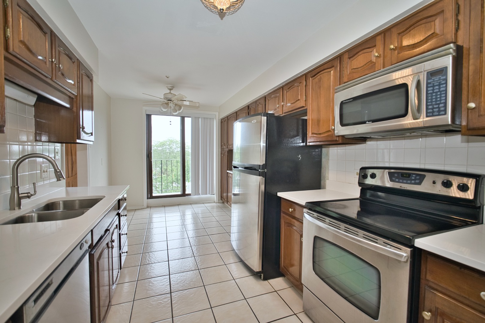 7601 Lincoln Avenue 502 Property Photo 11