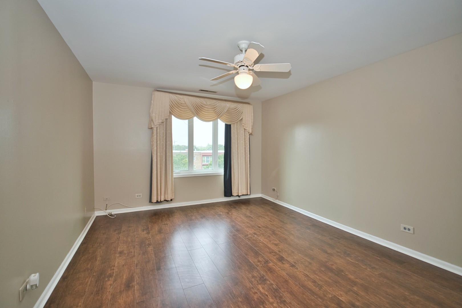 7601 Lincoln Avenue 502 Property Photo 19