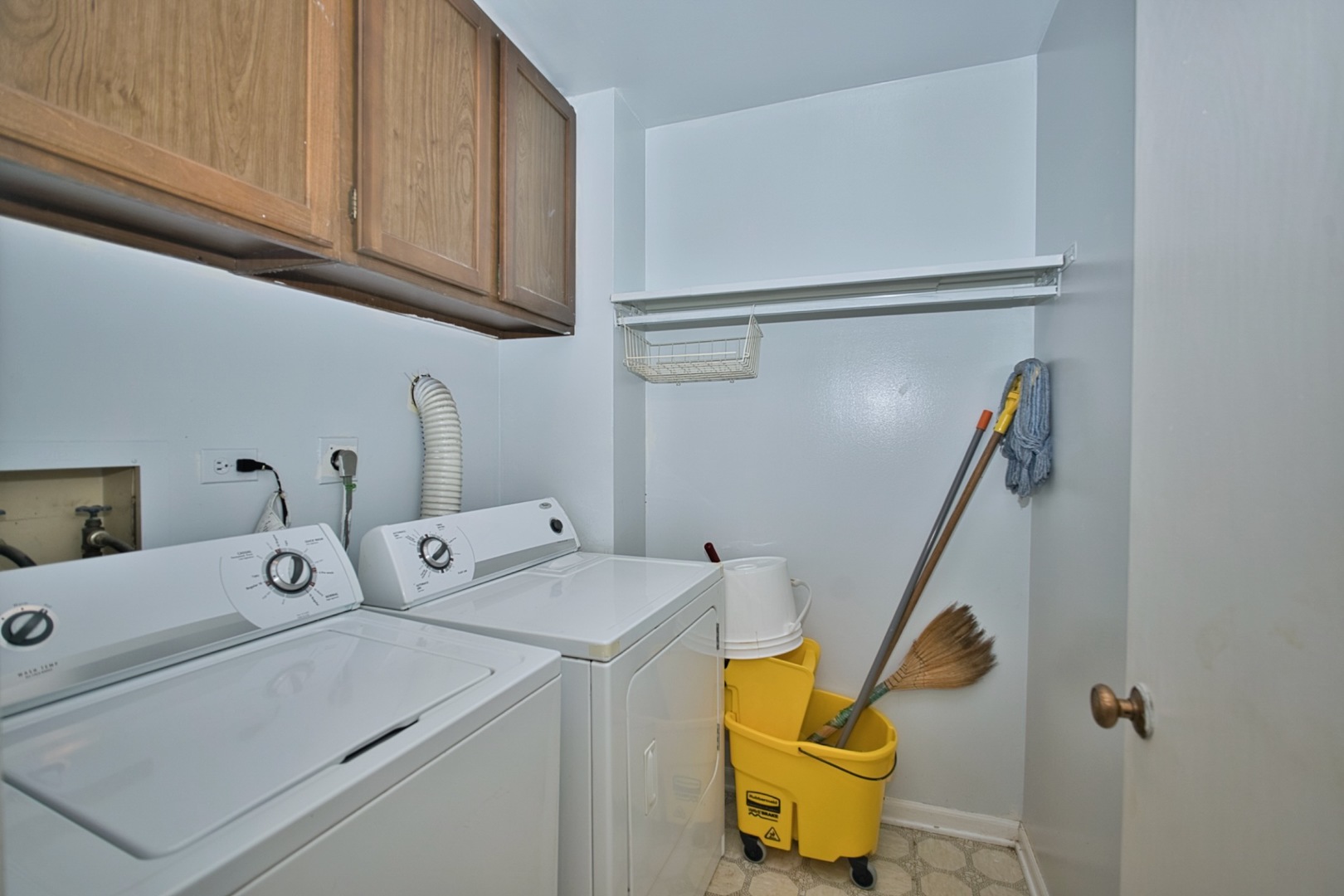 7601 Lincoln Avenue 502 Property Photo 28