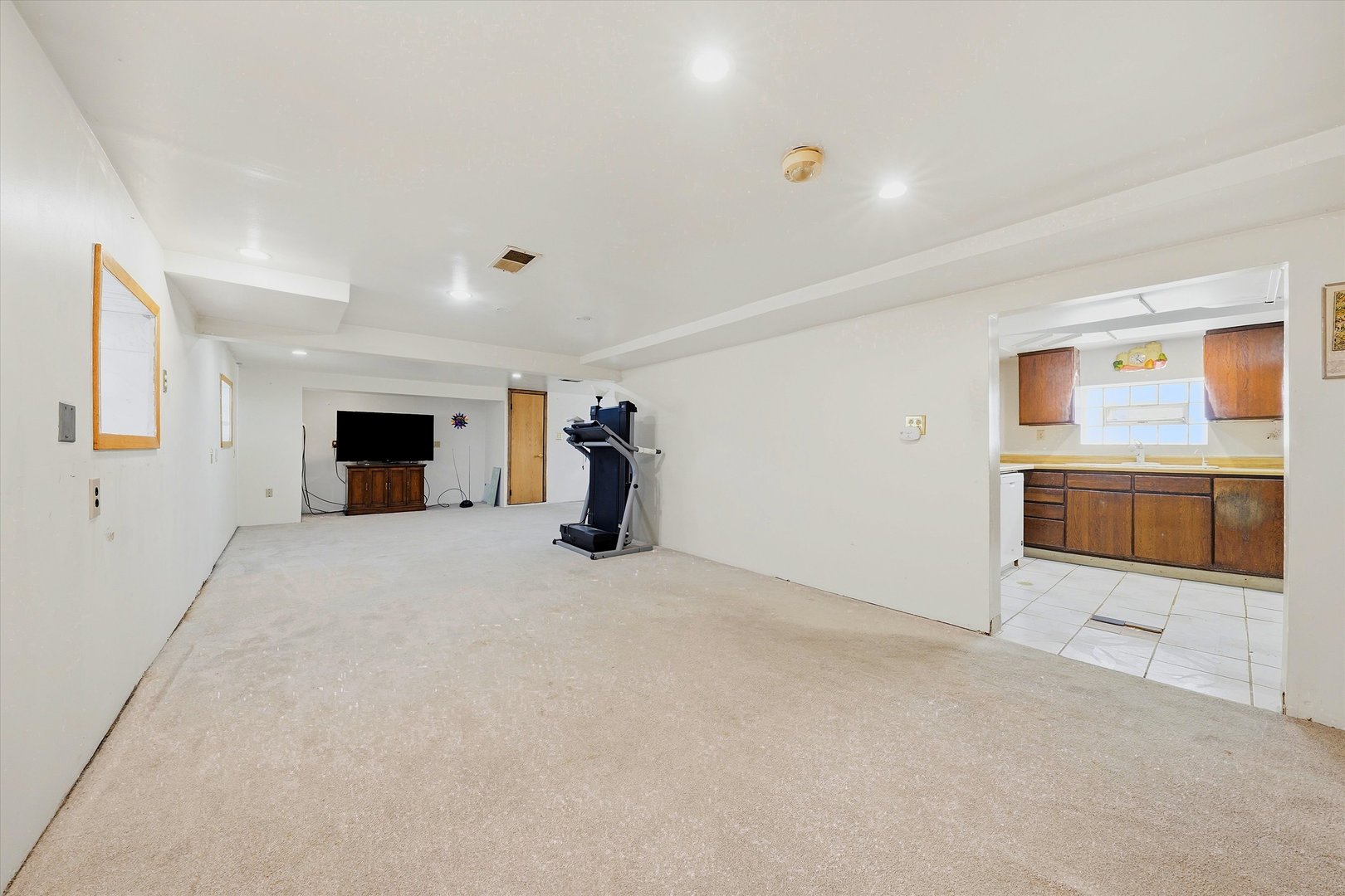 5434 S Neenah Avenue Property Photo 16