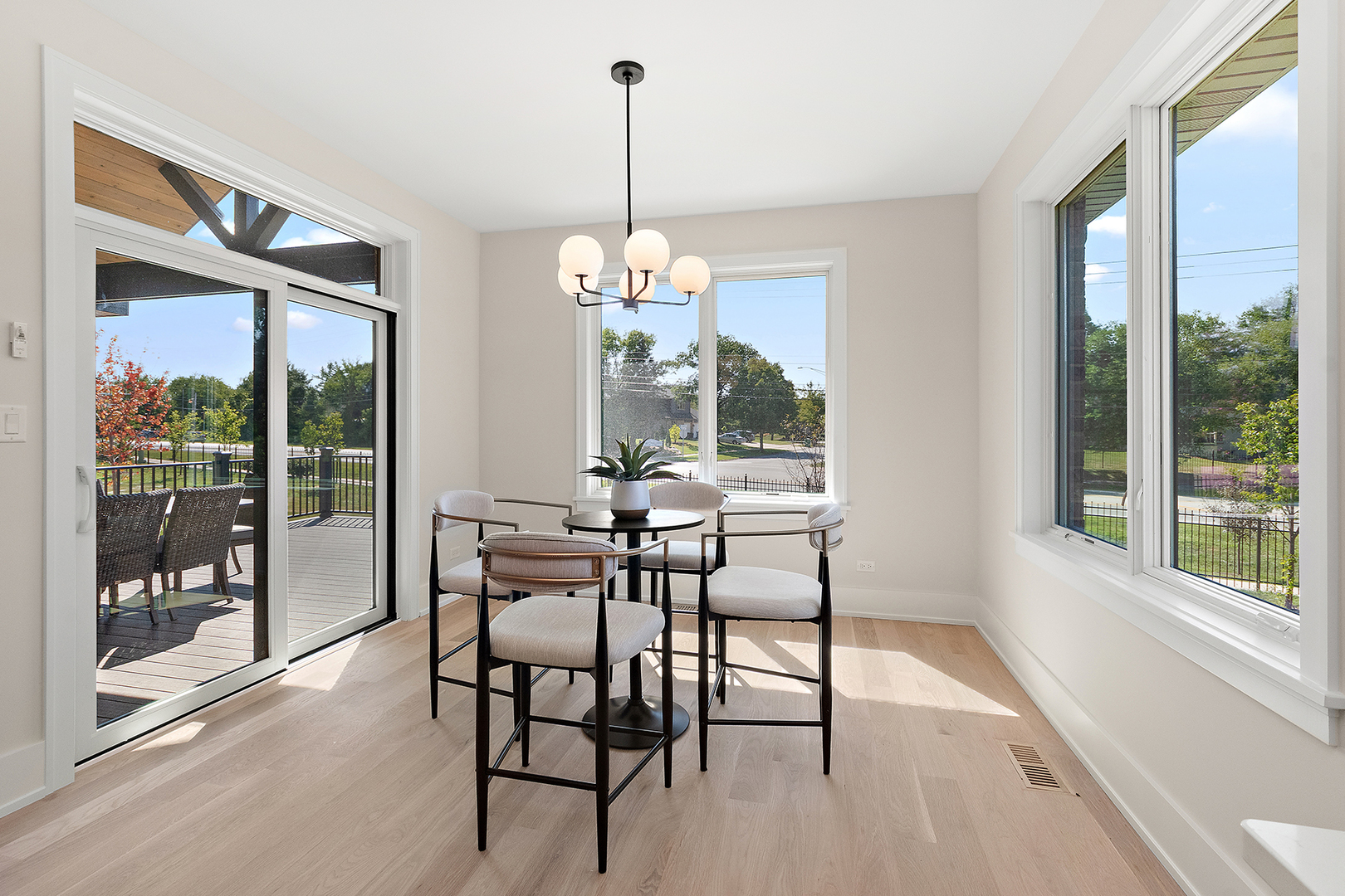 11167 Lizmore Lane Property Photo 17