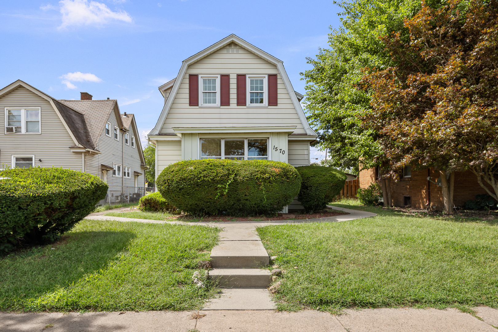 1570 43rd Street Property Photo 1