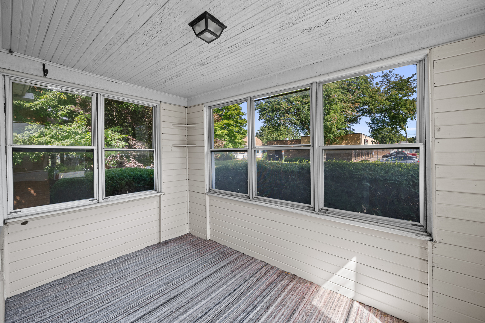 1570 43rd Street Property Photo 9